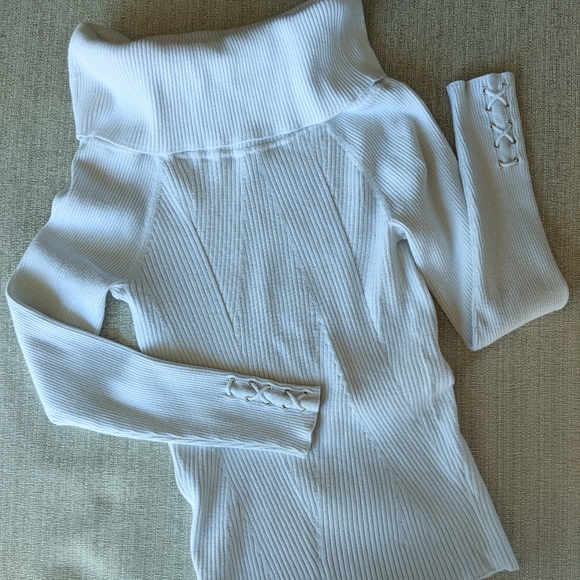 WHBM white sweater w/lace-up sleeves - Picture 2 of 5